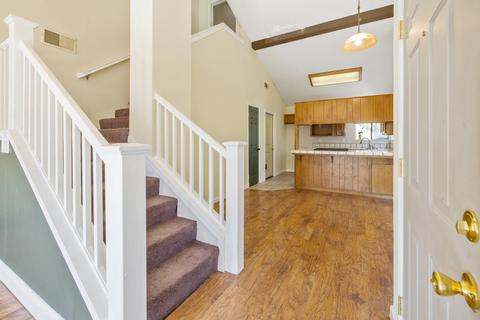 1019 E Ferguson Ave, Visalia, CA 93292 photo 7