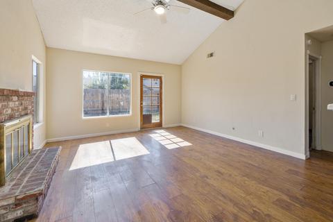 1019 E Ferguson Ave, Visalia, CA 93292 photo 9