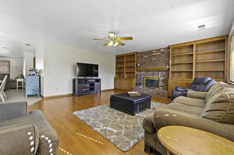 1271 E Richard Smith Ave, Tulare, CA 93274 photo 12