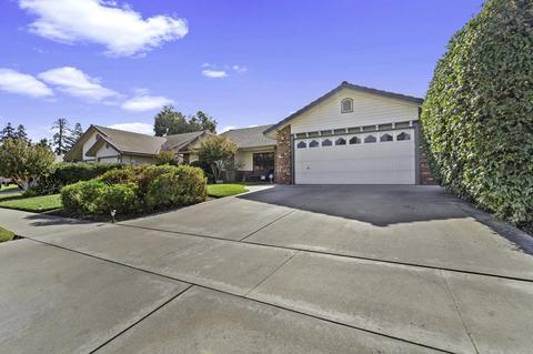 1271 E Richard Smith Ave, Tulare, CA 93274 photo 3