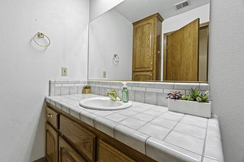 1271 E Richard Smith Ave, Tulare, CA 93274 photo 23