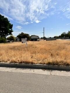 406 N G St, Tulare, CA 93274