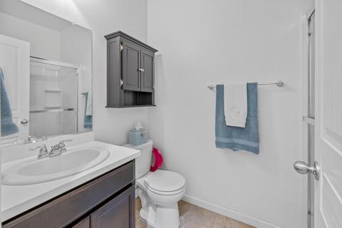 3901 E Cypress Ave, Visalia, CA 93292 photo 17