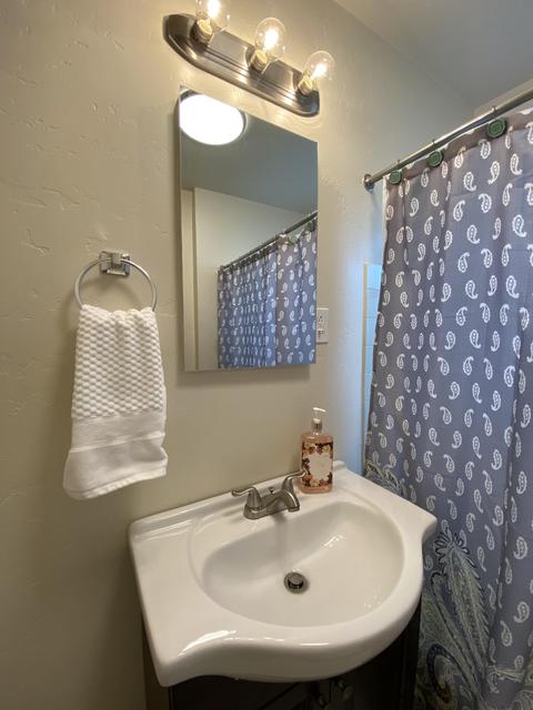 1064 E Apricot Ave, Tulare, CA 93274 photo 10