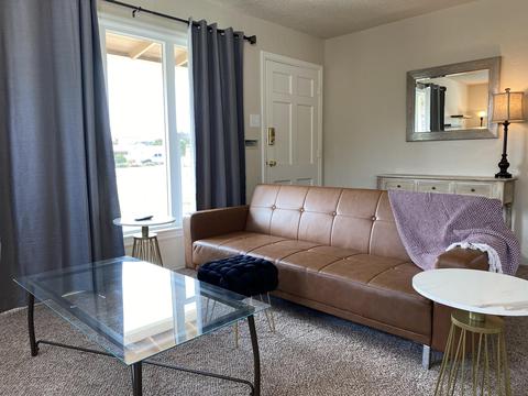 1064 E Apricot Ave, Tulare, CA 93274 photo 2