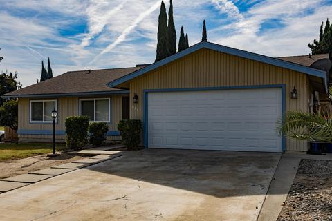 911 Orangewood Ct, Lemoore, CA 93245 photo 2