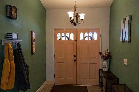 911 Orangewood Ct, Lemoore, CA 93245 photo 5