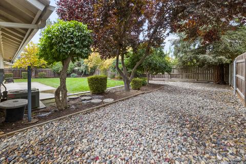 3909 E Paradise Ave, Visalia, CA 93292 photo 38