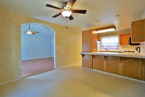 500 Westgate Pl, Lemoore, CA 93245 photo 13