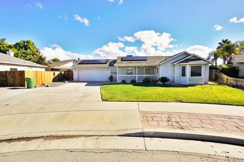 500 Westgate Pl, Lemoore, CA 93245 photo 1