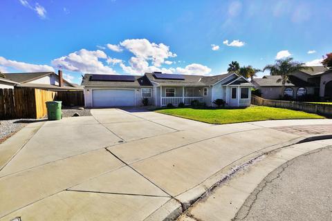 500 Westgate Pl, Lemoore, CA 93245 photo 3