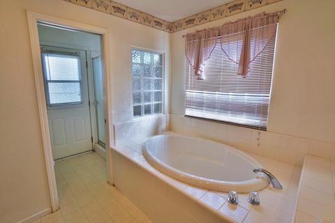 500 Westgate Pl, Lemoore, CA 93245 photo 35