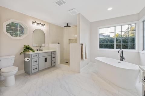 1008 E Sycamore Ave, Tulare, CA 93274 photo 4