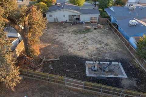 1046 E Atkins Ave, Visalia, CA 93292 photo 6