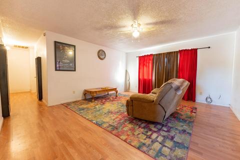 1046 E Atkins Ave, Visalia, CA 93292 photo 9