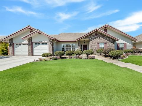 1444 E Laura Ct, Visalia, CA 93292 photo 1