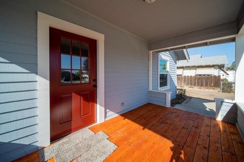 120 S Orange Ave, Exeter, CA 93221 photo 2