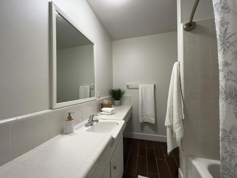 2213 E Howard Ave, Visalia, CA 93292 photo 29