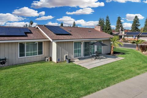 2213 E Howard Ave, Visalia, CA 93292 photo 5