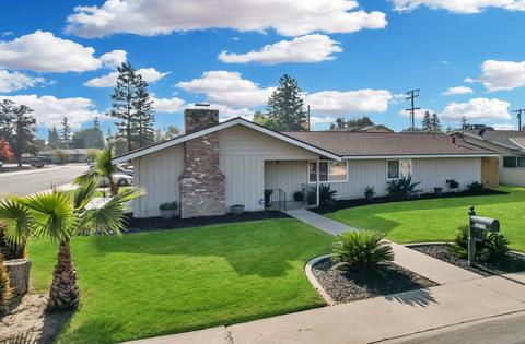 2213 E Howard Ave, Visalia, CA 93292 photo 2