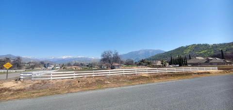 17200 Coyote Dr, Springville, CA 93265