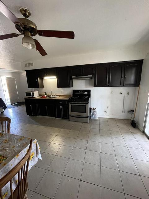 2040 E Park Way, Dinuba, CA 93618 photo 6