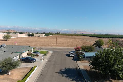2040 E Park Way, Dinuba, CA 93618 photo 17