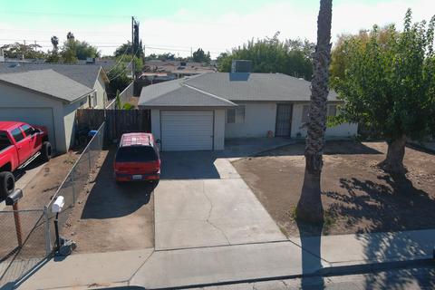 2040 E Park Way, Dinuba, CA 93618 photo 1