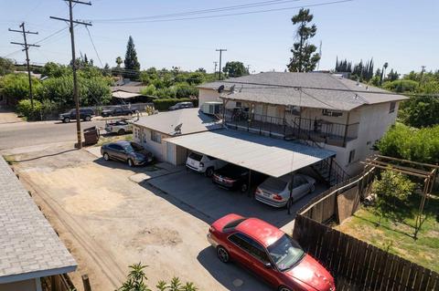 188 W Citrus Dr, Farmersville, CA 93223