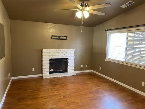 424 Sue Ave, Dinuba, CA 93618 photo 7