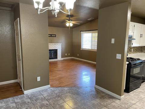 424 Sue Ave, Dinuba, CA 93618 photo 6