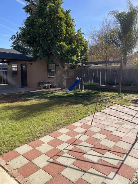 424 Sue Ave, Dinuba, CA 93618 photo 25