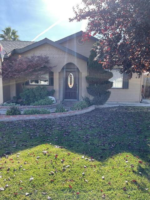 424 Sue Ave, Dinuba, CA 93618 photo 1