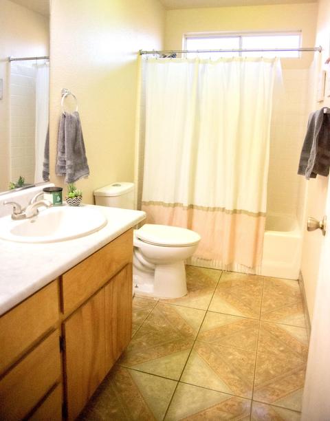 720 Otero St, Lemoore, CA 93245 photo 18