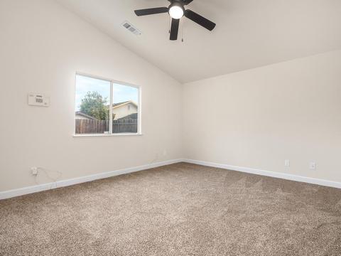 754 Basil Ct, Lemoore, CA 93245 photo 15