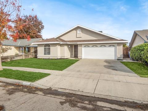 754 Basil Ct, Lemoore, CA 93245 photo 2