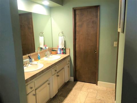 3233 E Birch Ave, Visalia, CA 93291 photo 13