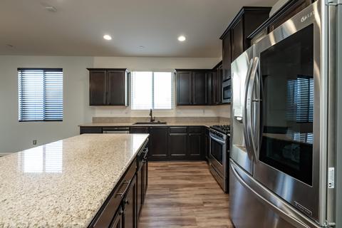 965 Topaz Ave, Lemoore, CA 93245 photo 7