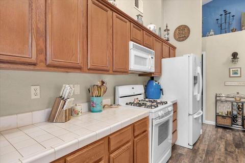 4010 E Laurel Ct, Visalia, CA 93292 photo 15