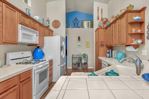 4010 E Laurel Ct, Visalia, CA 93292 photo 16