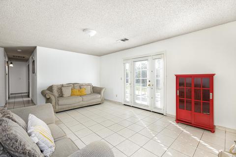 2103 Thompson Ave, Selma, CA 93662 photo 6
