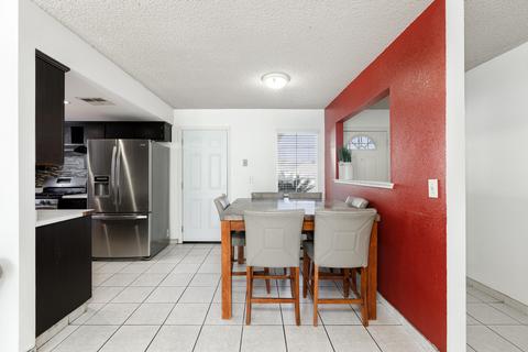 2103 Thompson Ave, Selma, CA 93662 photo 8