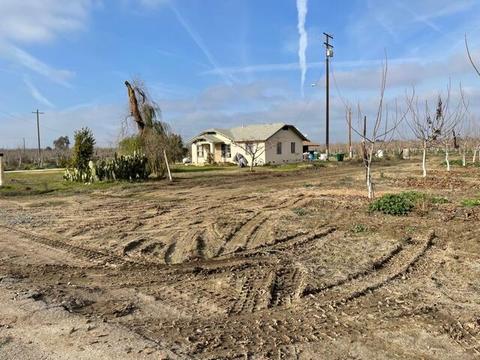 16100 El Rio Dr, Visalia, CA 93292