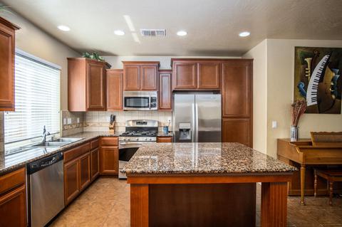 3817 E Cherry Ave, Visalia, CA 93292 photo 4