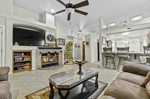 1515 E Mesa Ct, Visalia, CA 93292 photo 8