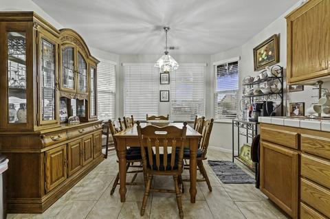 1515 E Mesa Ct, Visalia, CA 93292 photo 15