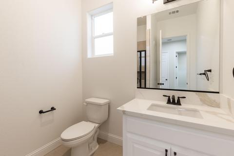 617 E Capistrano St, Hanford, CA 93230 photo 12