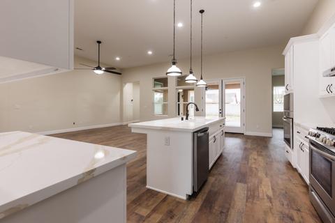 617 E Capistrano St, Hanford, CA 93230 photo 9