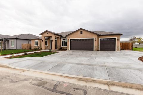 617 E Capistrano St, Hanford, CA 93230 photo 2