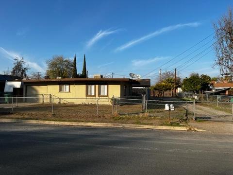 166 E Mountain View Ave, Porterville, CA 93257